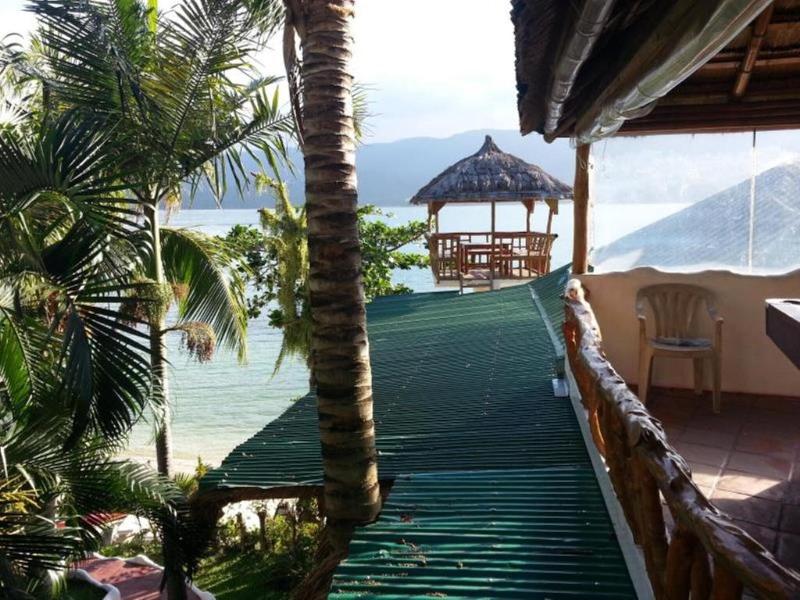Dolphin Bay Beachfront Resort image