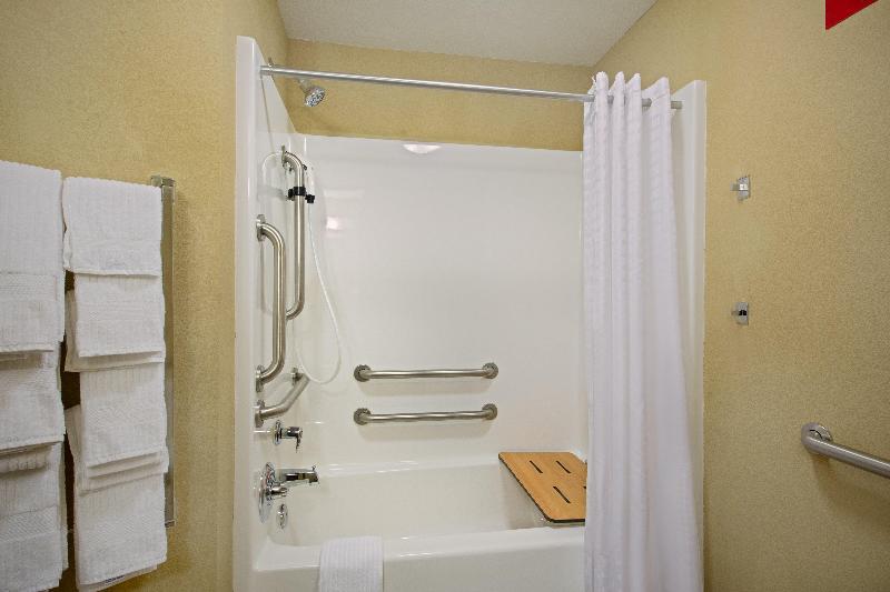 Candlewood Suites Pittsburgh-Cranberry photo 11