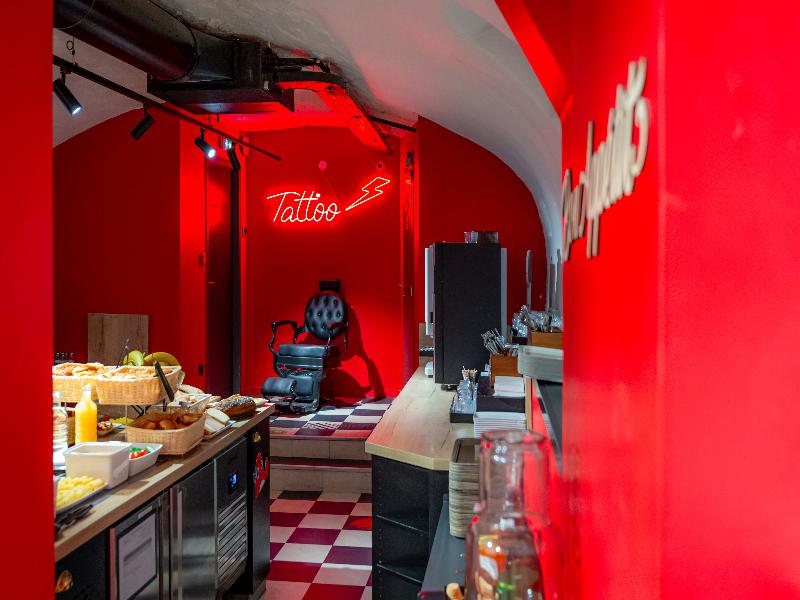 Ibis Styles Paris Gare De L'Est Magenta image