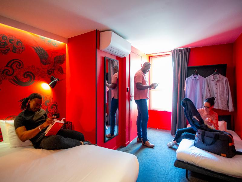 Ibis Styles Paris Gare De L'Est Magenta image