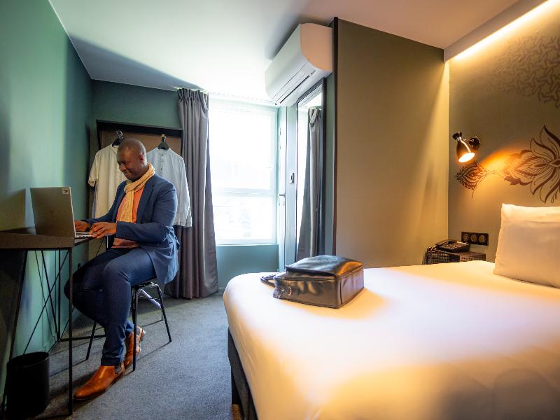 Ibis Styles Paris Gare De L'Est Magenta image