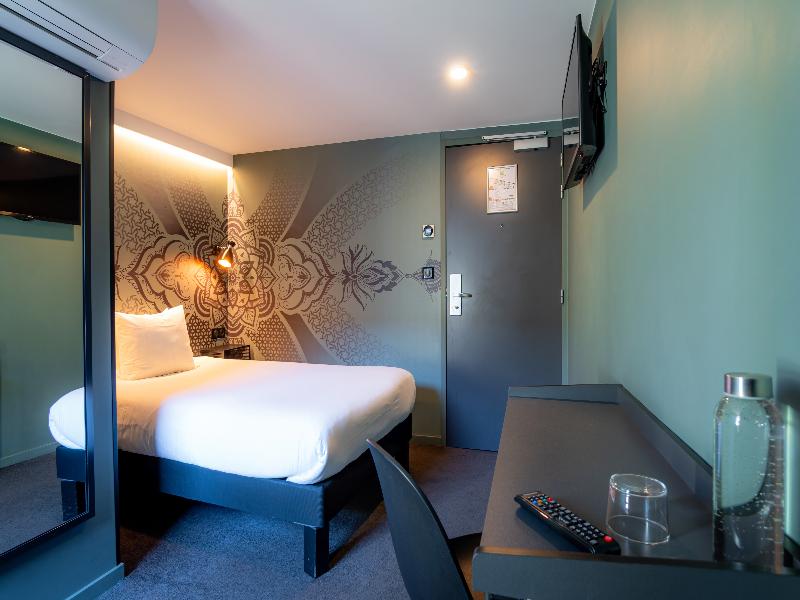 Ibis Styles Paris Gare De L'Est Magenta image