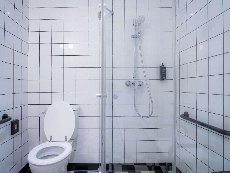 Ibis Styles Paris Gare De L'Est Magenta image