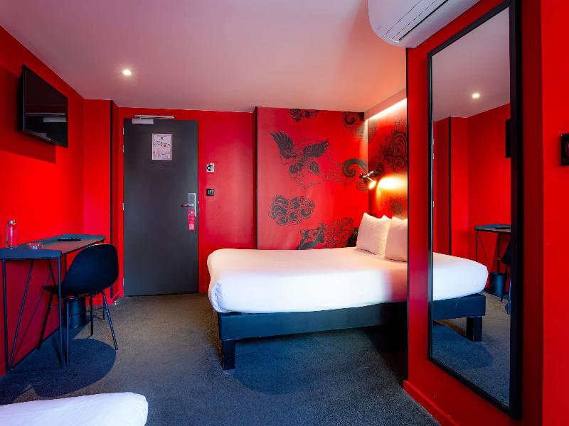 Ibis Styles Paris Gare De L'Est Magenta image