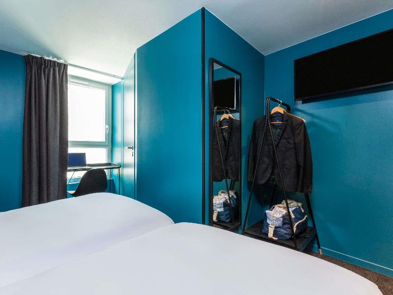 Ibis Styles Paris Gare De L'Est Magenta image