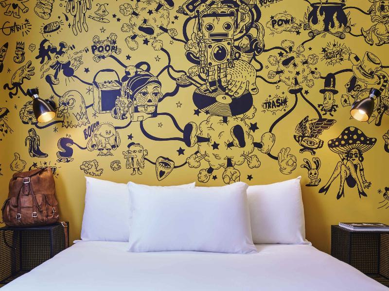 Ibis Styles Paris Gare De L'Est Magenta image