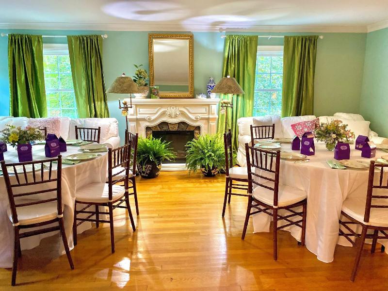 Colonial Gardens Bed & Breakfast