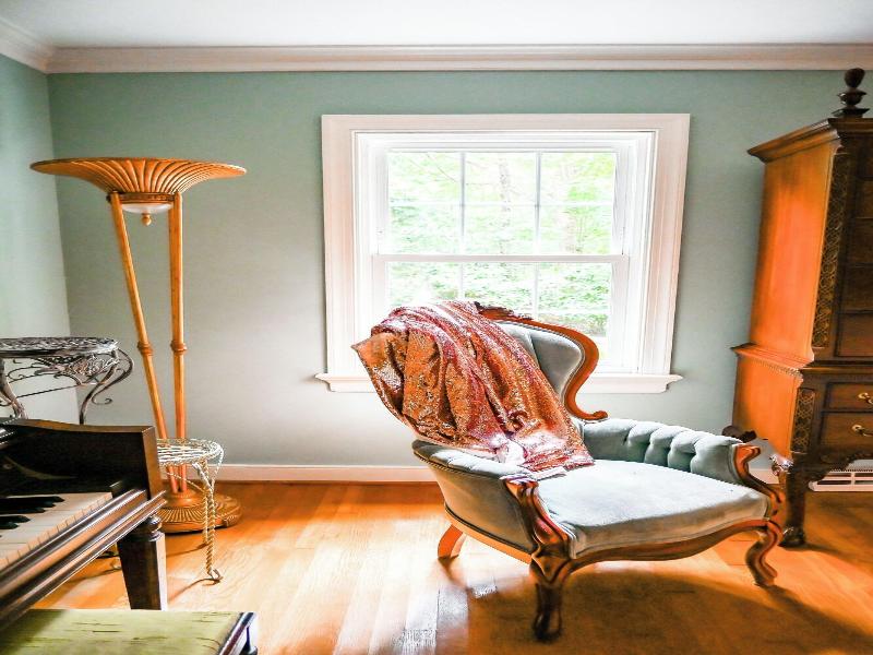 Colonial Gardens Bed & Breakfast