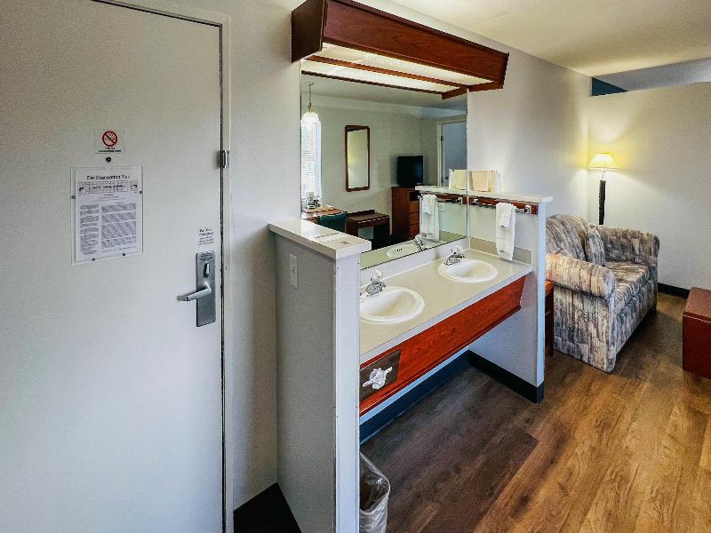 Hospitality Inn image