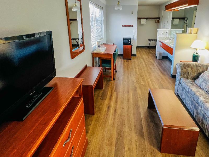 Hospitality Inn image