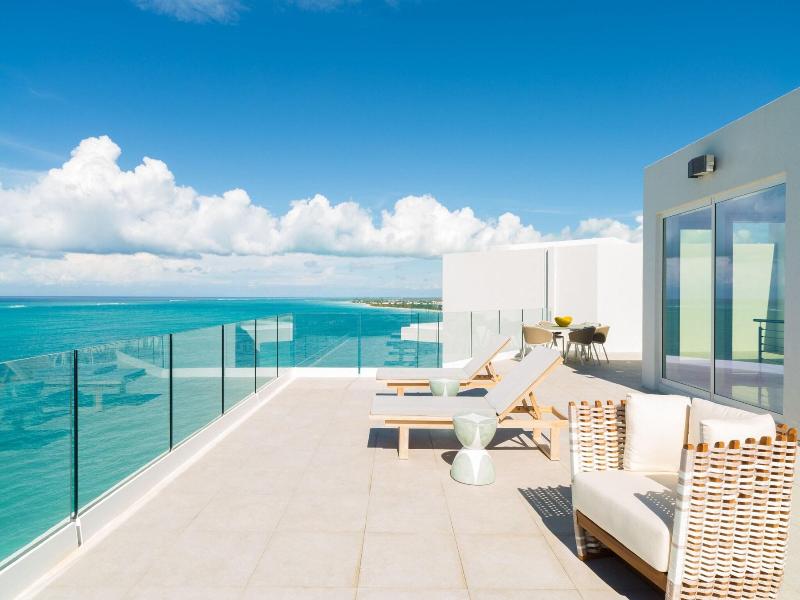 Grace Bay Suites image