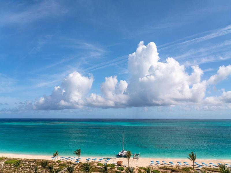Grace Bay Suites image