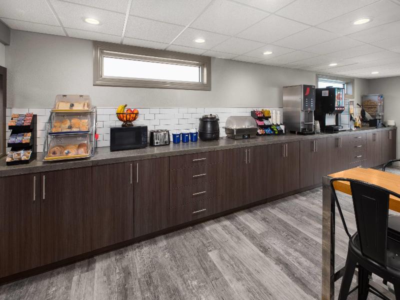 Days Inn By Wyndham Pierre image