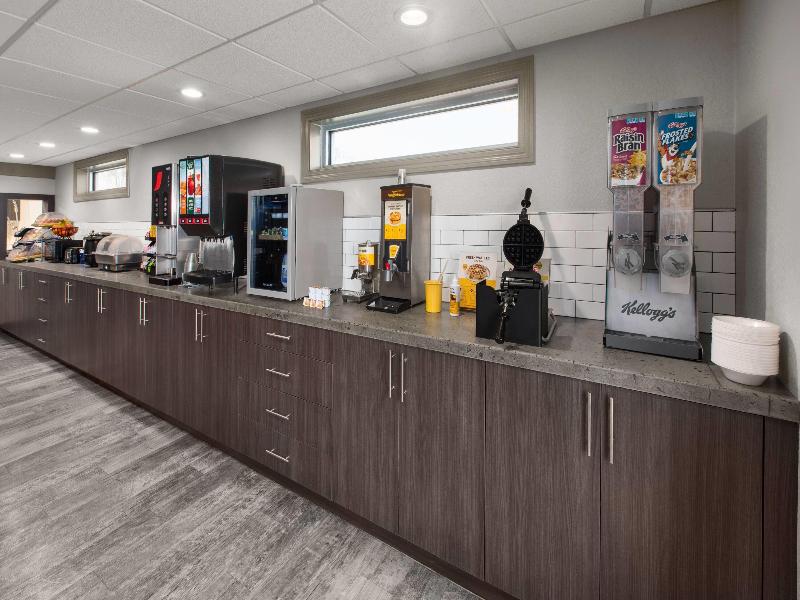 Days Inn By Wyndham Pierre image