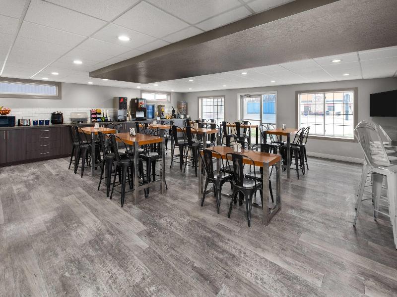 Days Inn By Wyndham Pierre image