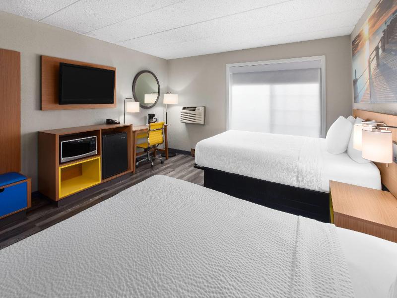 Days Inn By Wyndham Pierre image
