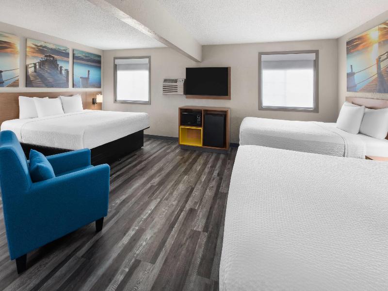 Days Inn By Wyndham Pierre image