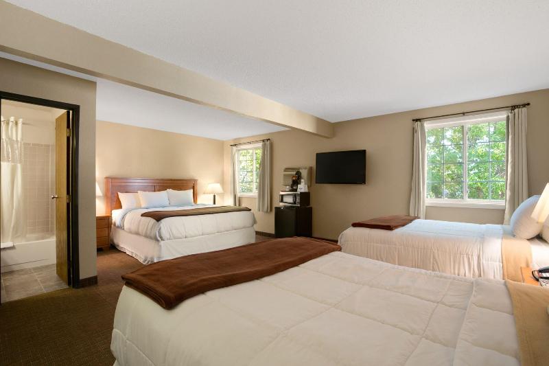 Days Inn By Wyndham Pierre image