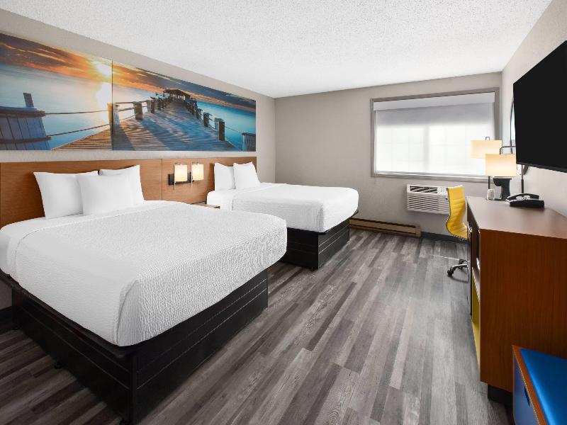 Days Inn By Wyndham Pierre image
