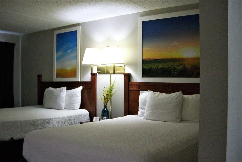 Days Inn By Wyndham Pierre image