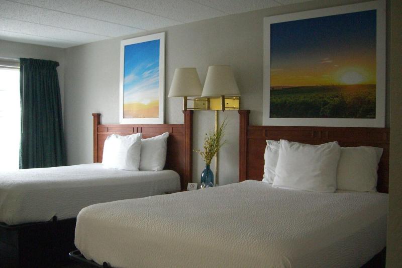 Days Inn By Wyndham Pierre image