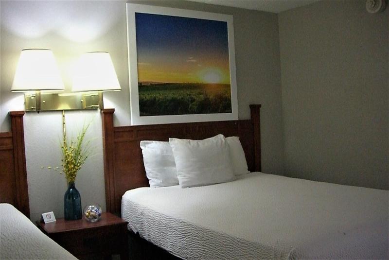 Days Inn By Wyndham Pierre image