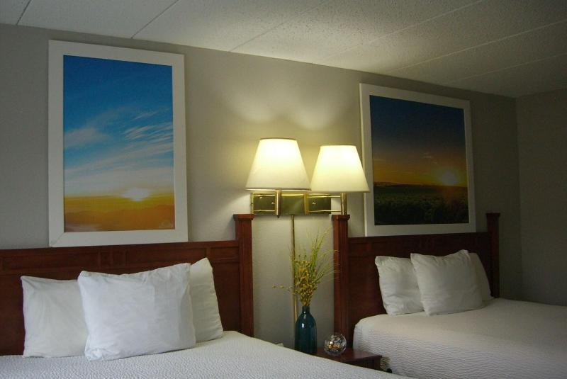 Days Inn By Wyndham Pierre image