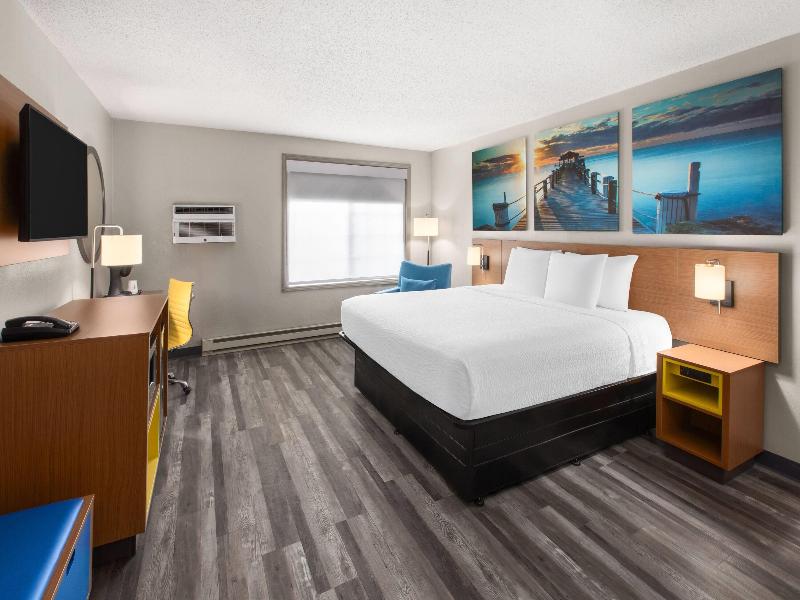 Days Inn By Wyndham Pierre image