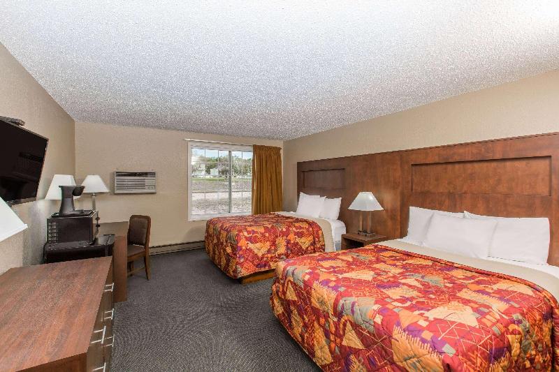 Days Inn By Wyndham Pierre image