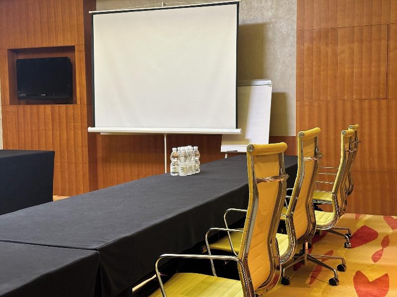 The Sandalwood, Beijing - Marriott Executive Apart image