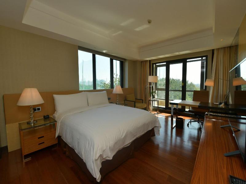 The Sandalwood, Beijing - Marriott Executive Apart image