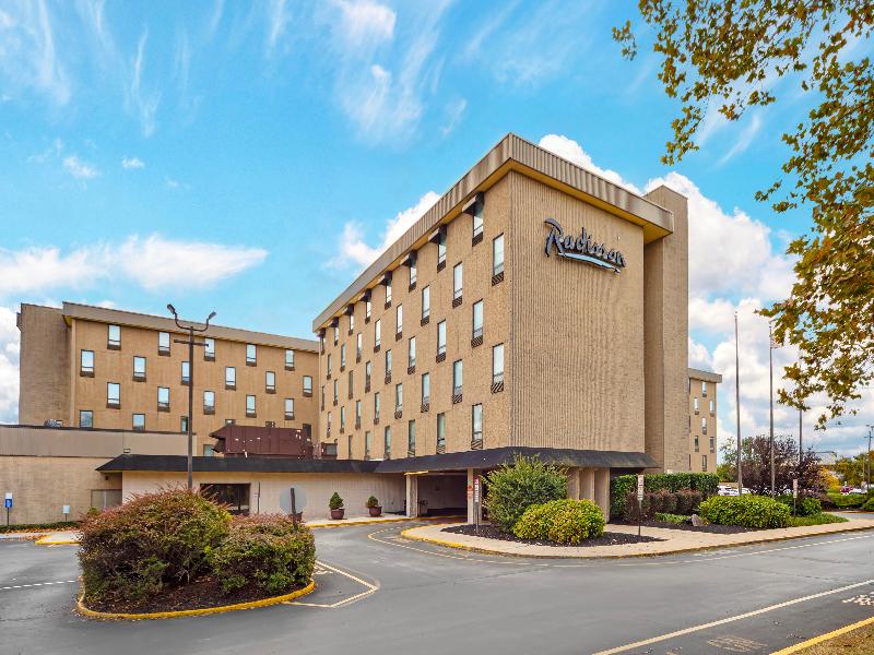 Radisson Philadelphia Northeast 2