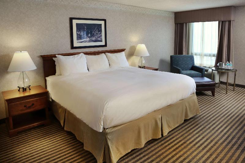 Radisson Philadelphia Northeast image