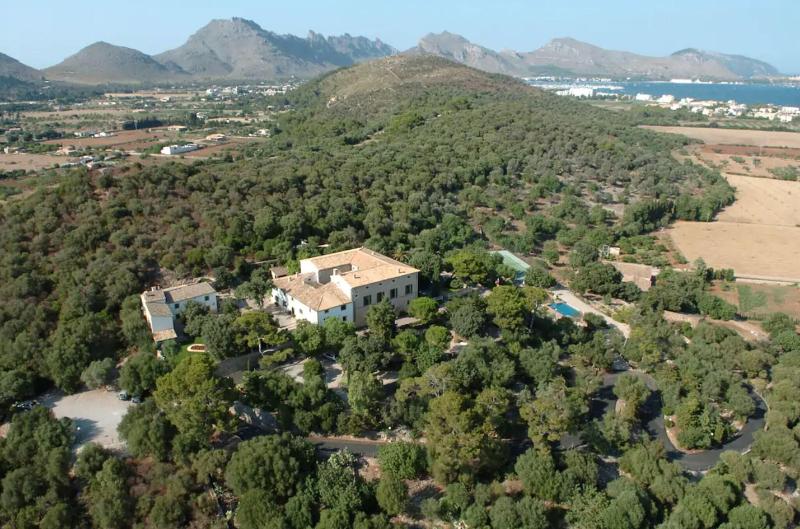 Finca Llenaire image