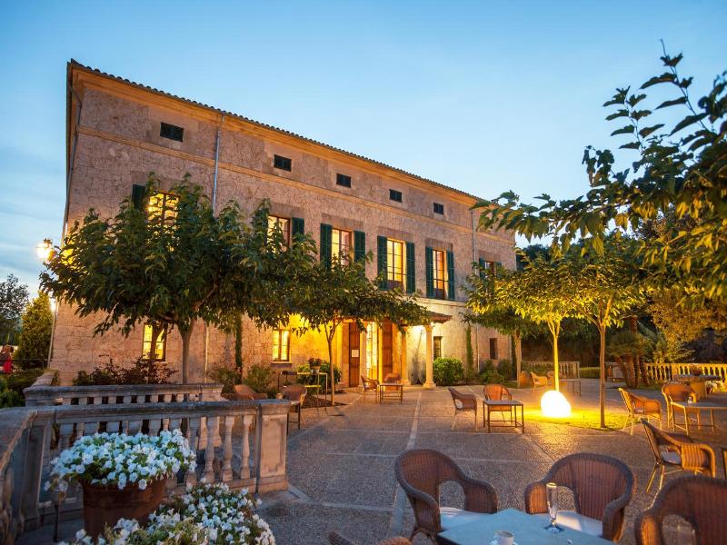 Finca Llenaire image