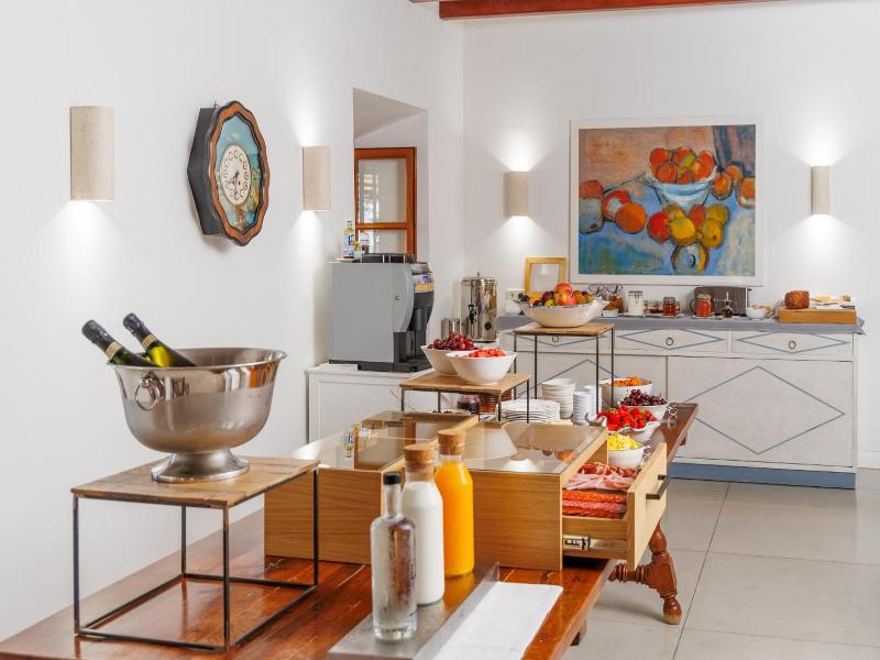 Finca Llenaire image