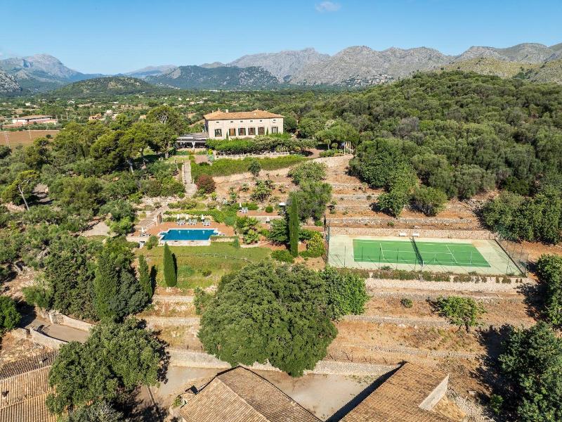 Finca Llenaire image