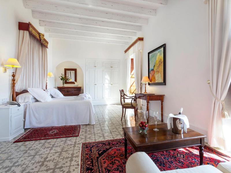 Finca Llenaire image