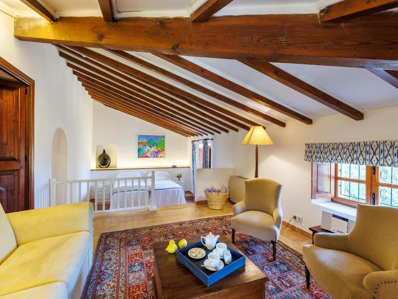 Finca Llenaire image