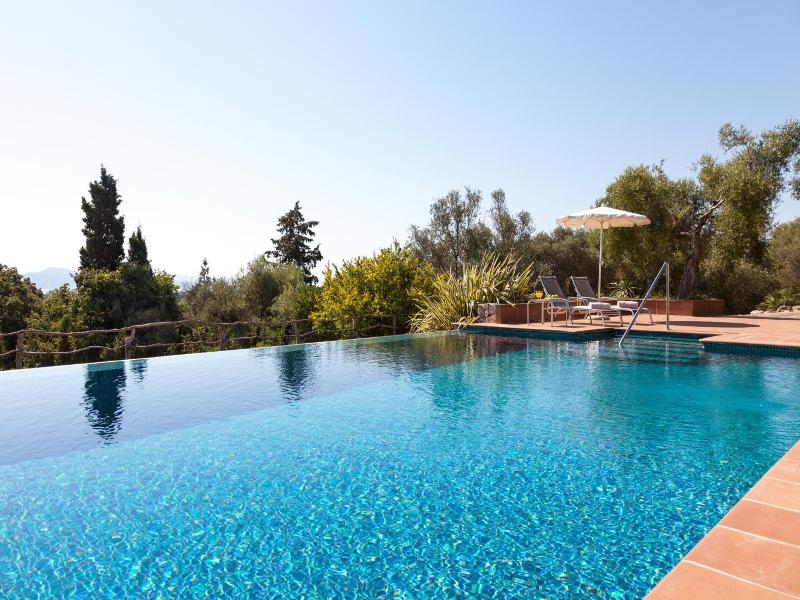 Finca Llenaire image