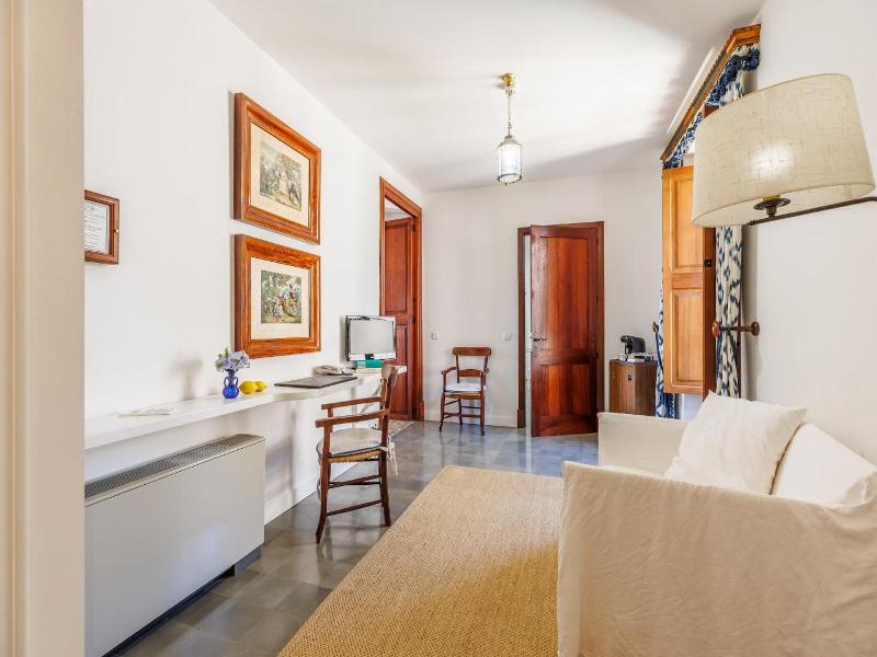 Finca Llenaire image