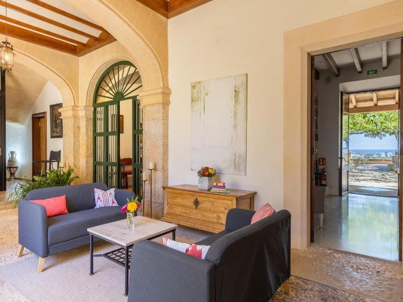 Finca Llenaire image