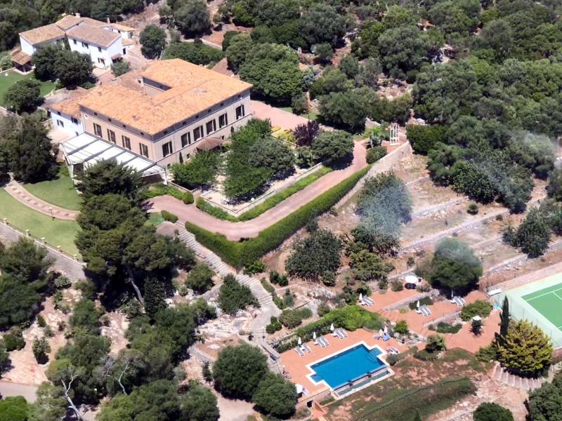 Finca Llenaire image