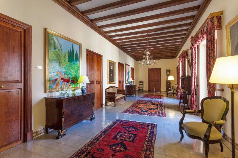 Finca Llenaire image