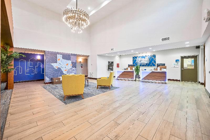 Holiday Inn Express Palestine image