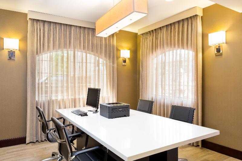 Holiday Inn Express Palestine image