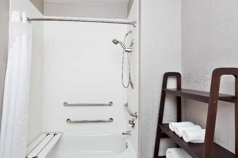 Holiday Inn Express Palestine image