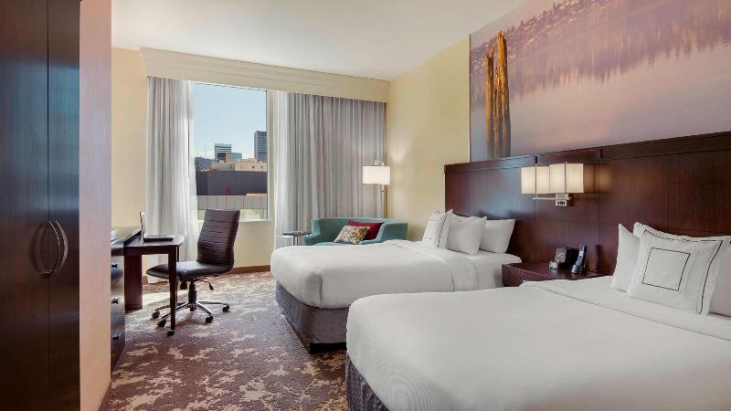 Courtyard by Marriott Portland City Center image