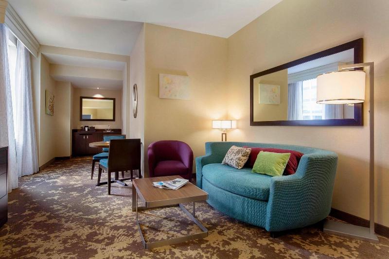 Courtyard by Marriott Portland City Center image