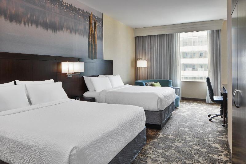 Courtyard by Marriott Portland City Center image